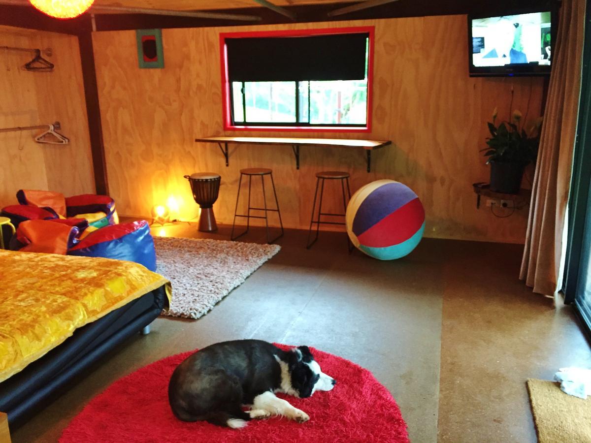 Timber Gym Pet Friendly Cabin Villa Montville Exterior foto